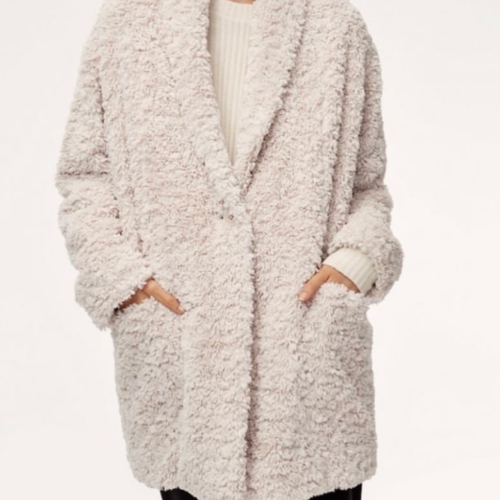 Aritzia wilfred free faux fur jacket
